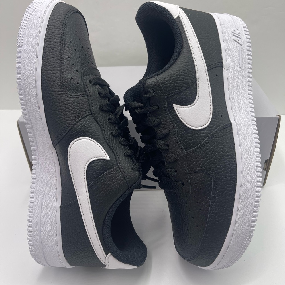 Nike WMNS AIR FORCE 1'07
BLACK/WHITE
NOIR/BLANC CT2302 002 Platform Sneakers - Picture 9 of 16